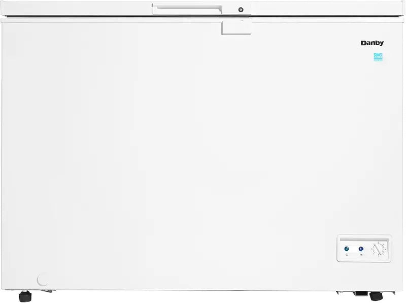 10 Cu Ft White Chest Freezer ¨C Garage-Ready, Operates from 0¡ãF to 110¡ãF, Energy-Efficient Storage Solution